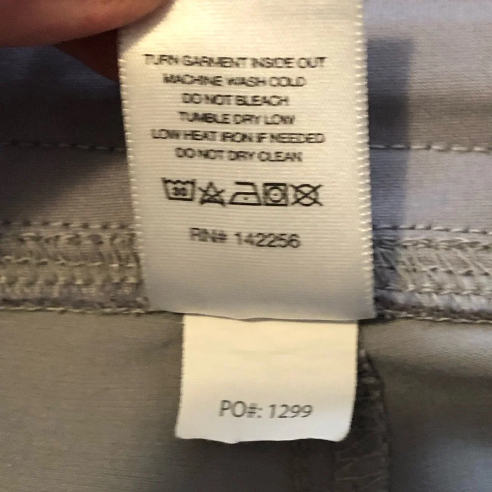 Figs Axim Cargo Scrub Pants. Size large. Gray.